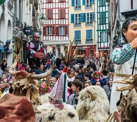 Apartment Zure Ondoan - Et Piscine Chauffée