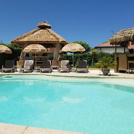 Zure Ondoan - Et Piscine Chauffee